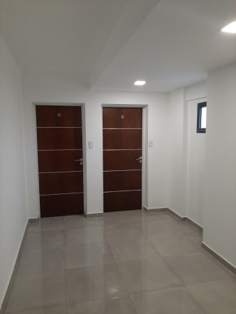 INMOBILIARIA GOMEZ GHISI Y D. FENES NEG INMOB. VENDEN: