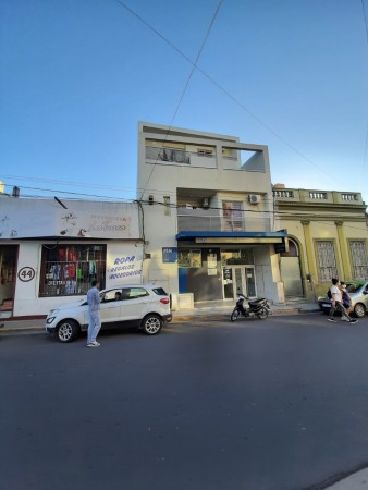 INMOBILIARIA GOMEZ GHISI Y D. FENES NEG INMOB. ALQUILAN:
