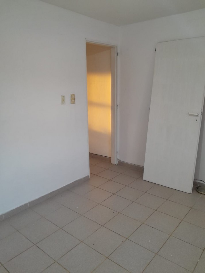 ALQUILAMOS DUPLEX CALLE Martines de Fontes 1279 