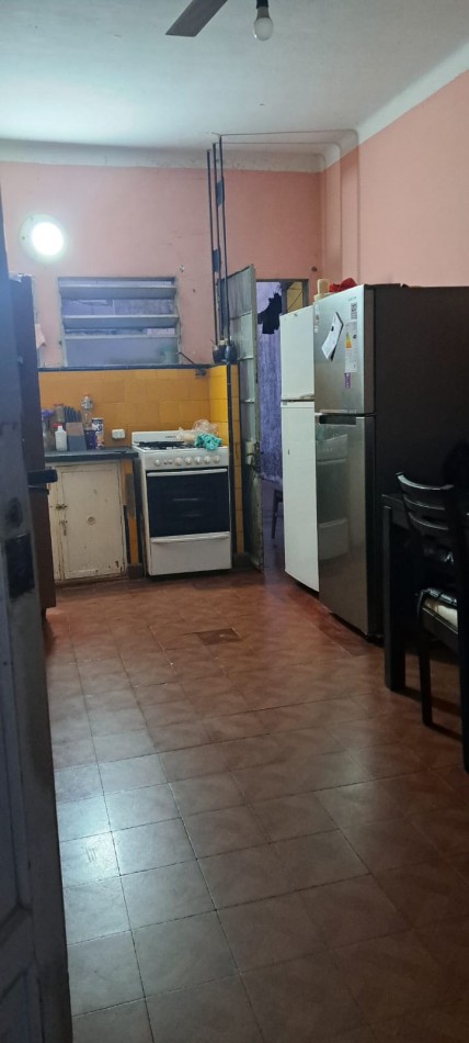 VENDEMOS CASA A RECICLAR Calle Necochea 116