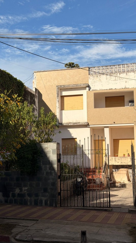 INMOBILIARIA GOMEZ GHISI Y D. FENES NEG INMOB. VENDEN: