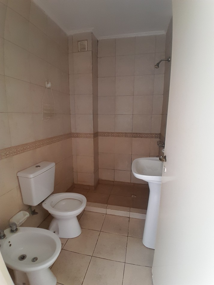 Alquilamos dpto de 2 dormitorios calle Echague 1148 