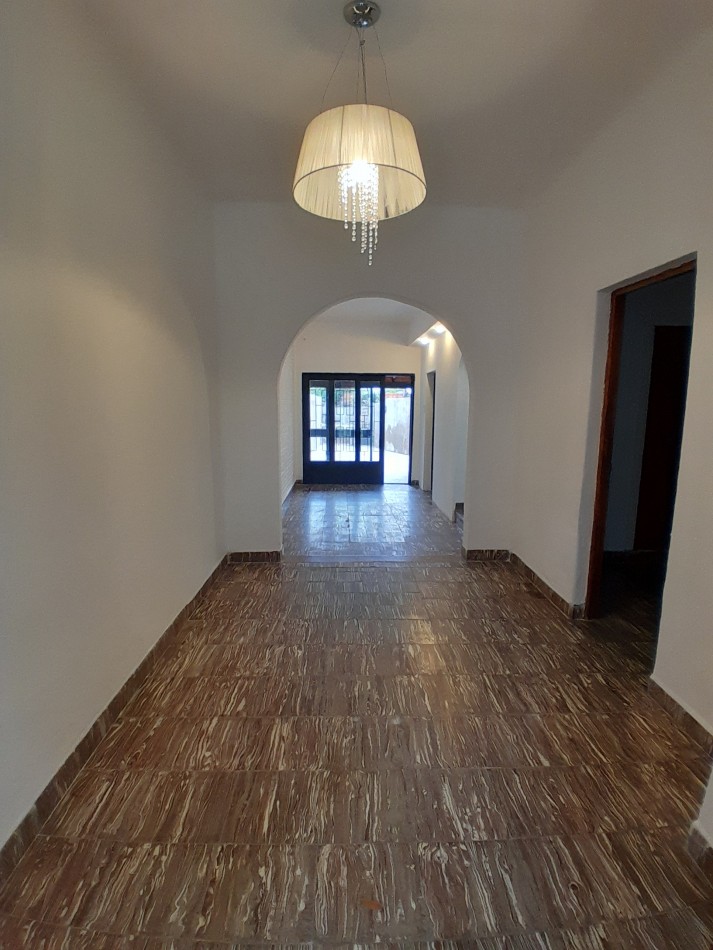 ALQUILAMOS CASA FORMOSA AL 600