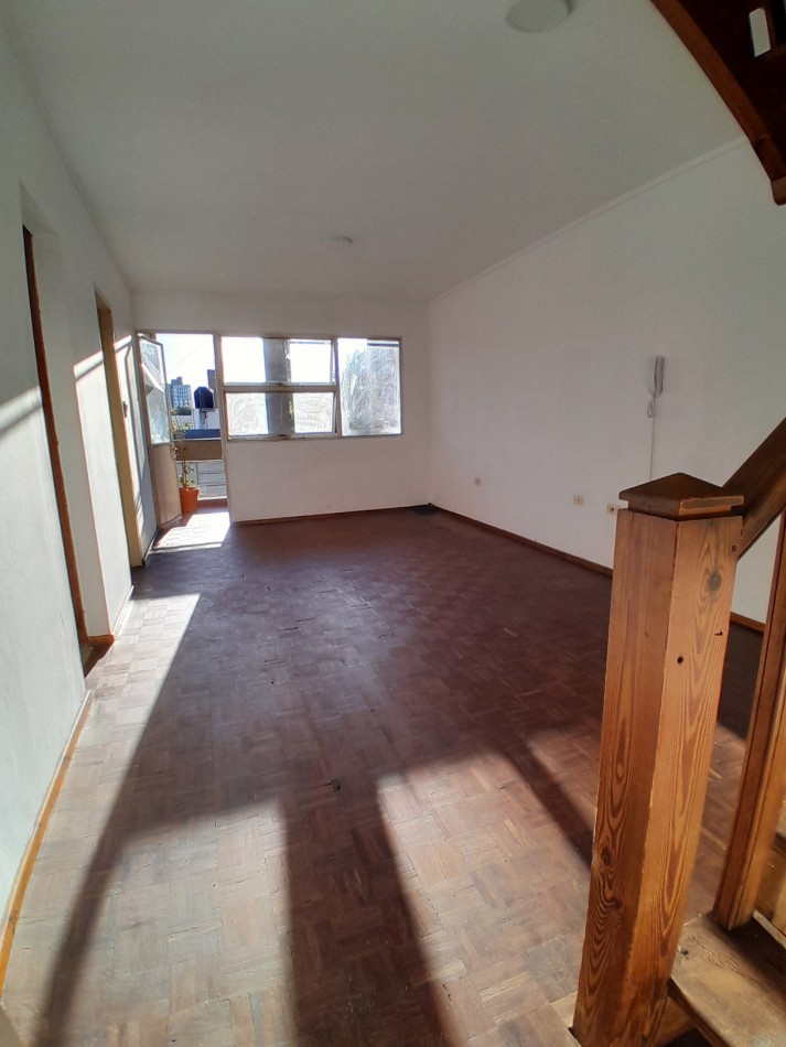 ALQUILAMOS DUPLEX Calle Santa Fe 450