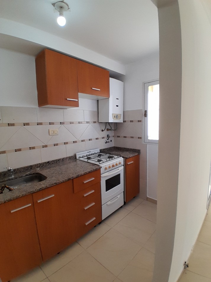INMOBILIARIA GOMEZ GHISI Y D. FENES NEG INMOB. ALQUILAN: