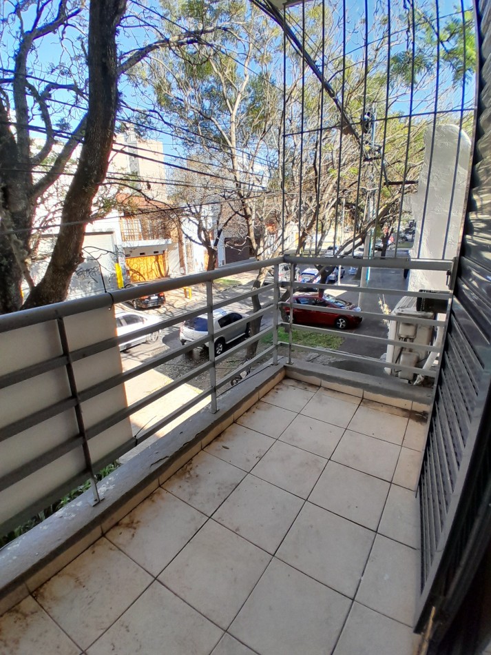 ALQUILAMOS Monoambiente con Balcon Nogoya 161