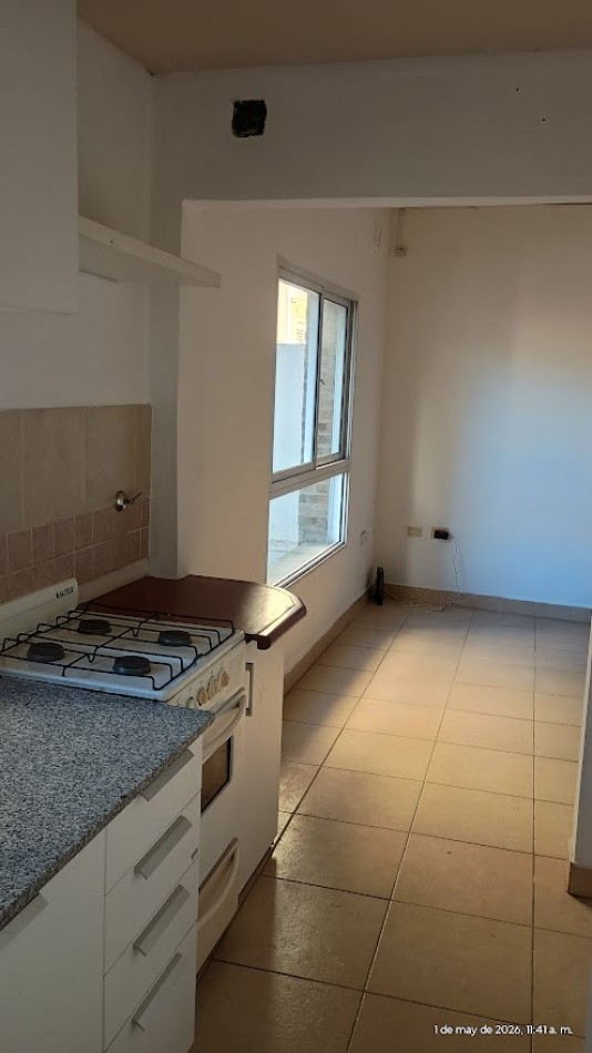 VENDEMOS Calle San Lorenzo 212 casi San Juan. Dpto 1 dormitorio.