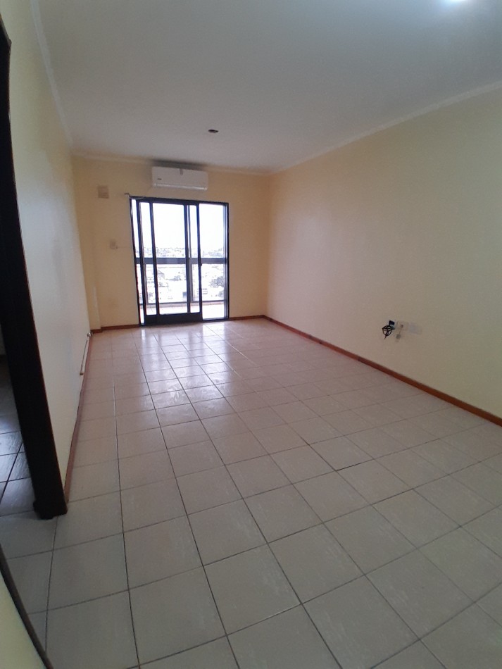 ALQUILAMOS Semi piso calle Cervantes 550 3 dormitorios