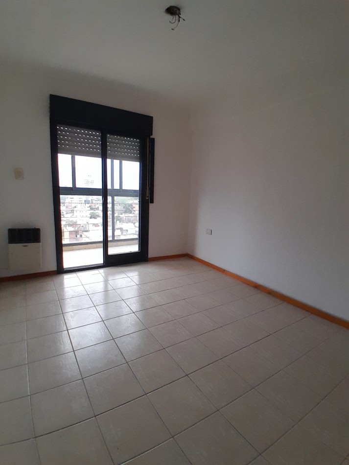 ALQUILAMOS Semi piso calle Cervantes 550 3 dormitorios
